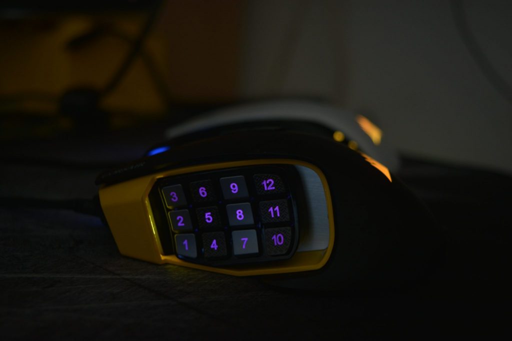 Corsair Scimitar Pro RGB portada