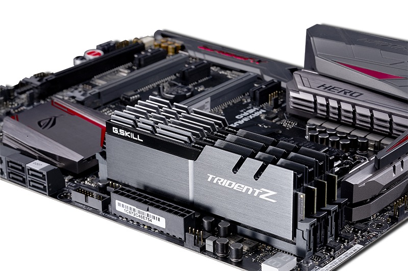 Gizcomputer-G.Skill Trident Z@4333 MHz