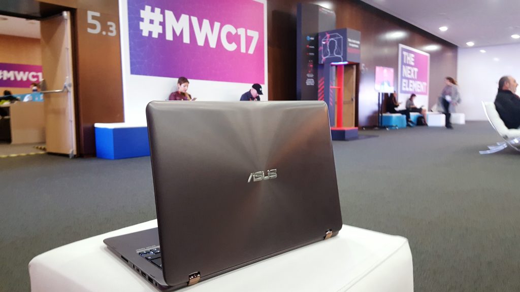 Gizcomputer-Asus Zenbook Flip UX360UA