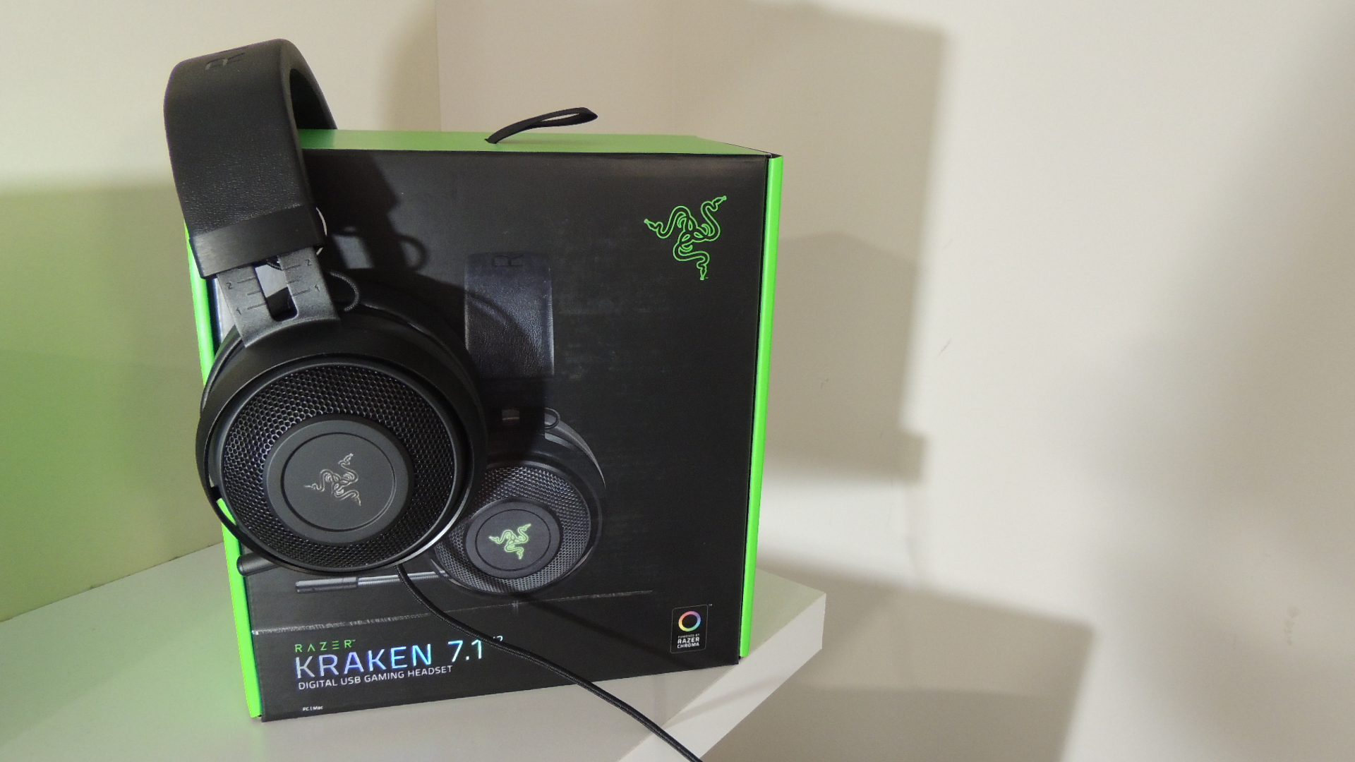 unboxing razer kraken 7.1 v2