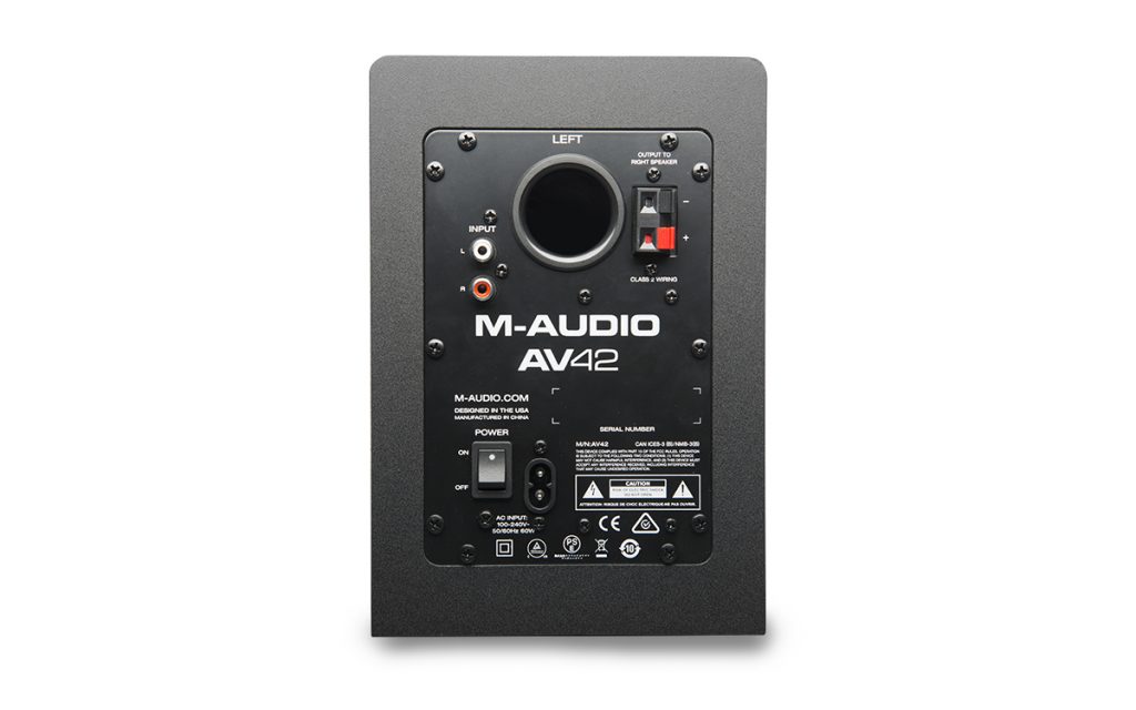 M-Audio AV42, conectividad