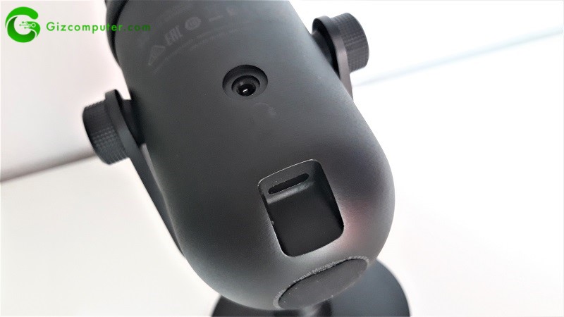 Razer Seiren V2 Pro