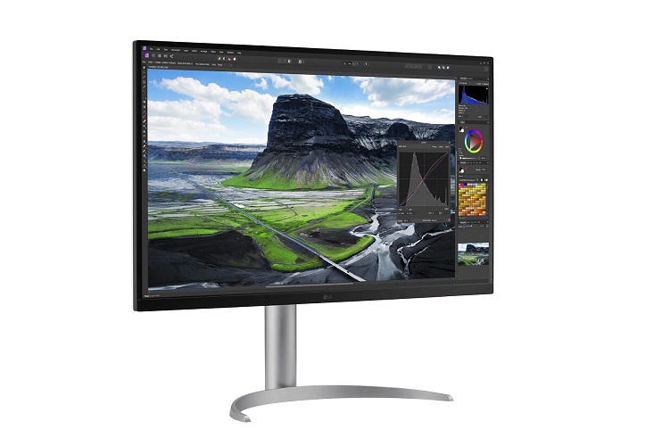 LG UltraFine 32UQ85R