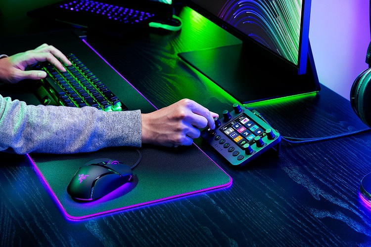 Razer Stream Controller