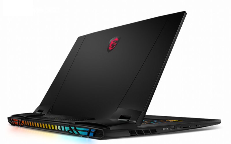 MSI Titan GT77 12UGS-022ES