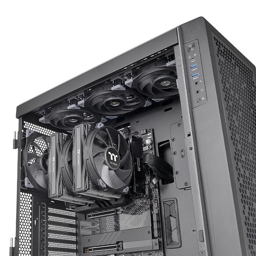 TOUGHAIR 710 de Thermaltake