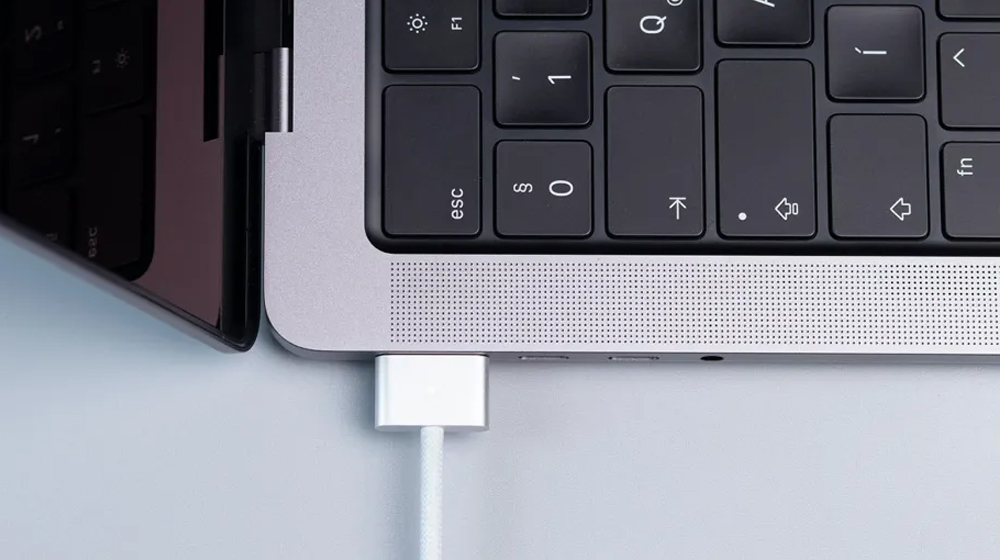Las Mac ahora pueden detectar líquidos en el puerto USB-C